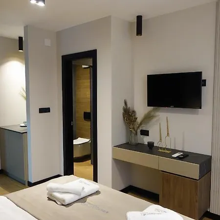 Kristall Premium Апартаменты *