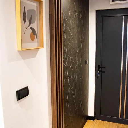 Kristall Premium Apartment *